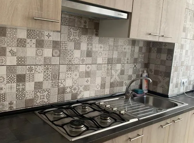 Benjamin Rodriguez Apartment *